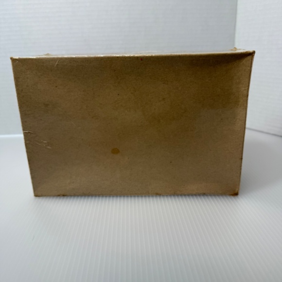 New Revell ‘56 Vette Snap Together Kit #2 Red Corvette 1/32 Scale H-1102 - Picture 4 of 4